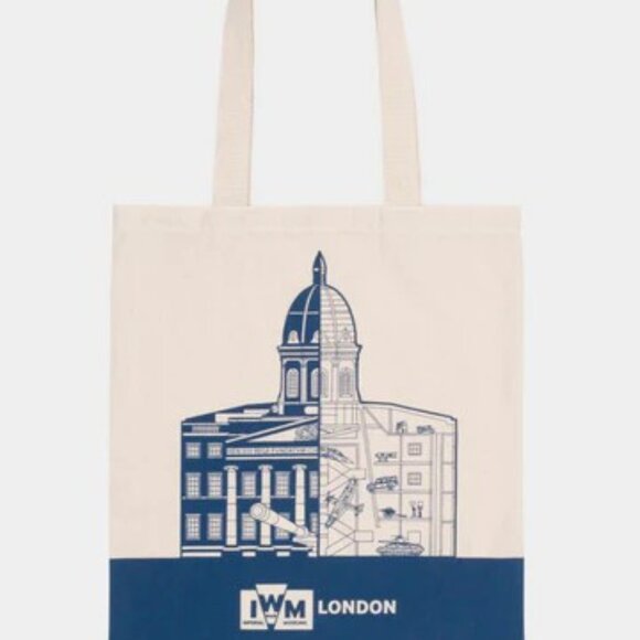 SET OF 2 CANVAS CHURCHILL & MUSEUM TOTES - Picture 2 of 16